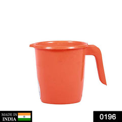 Plastic bathroom mug with handle and 1L capacity