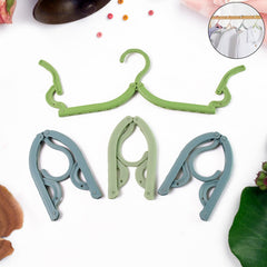 Foldable travel hangers for hotel and hostel use