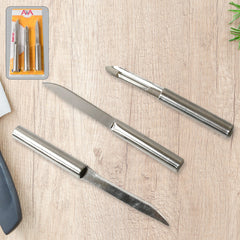 Kitchen knives slicing vegetables