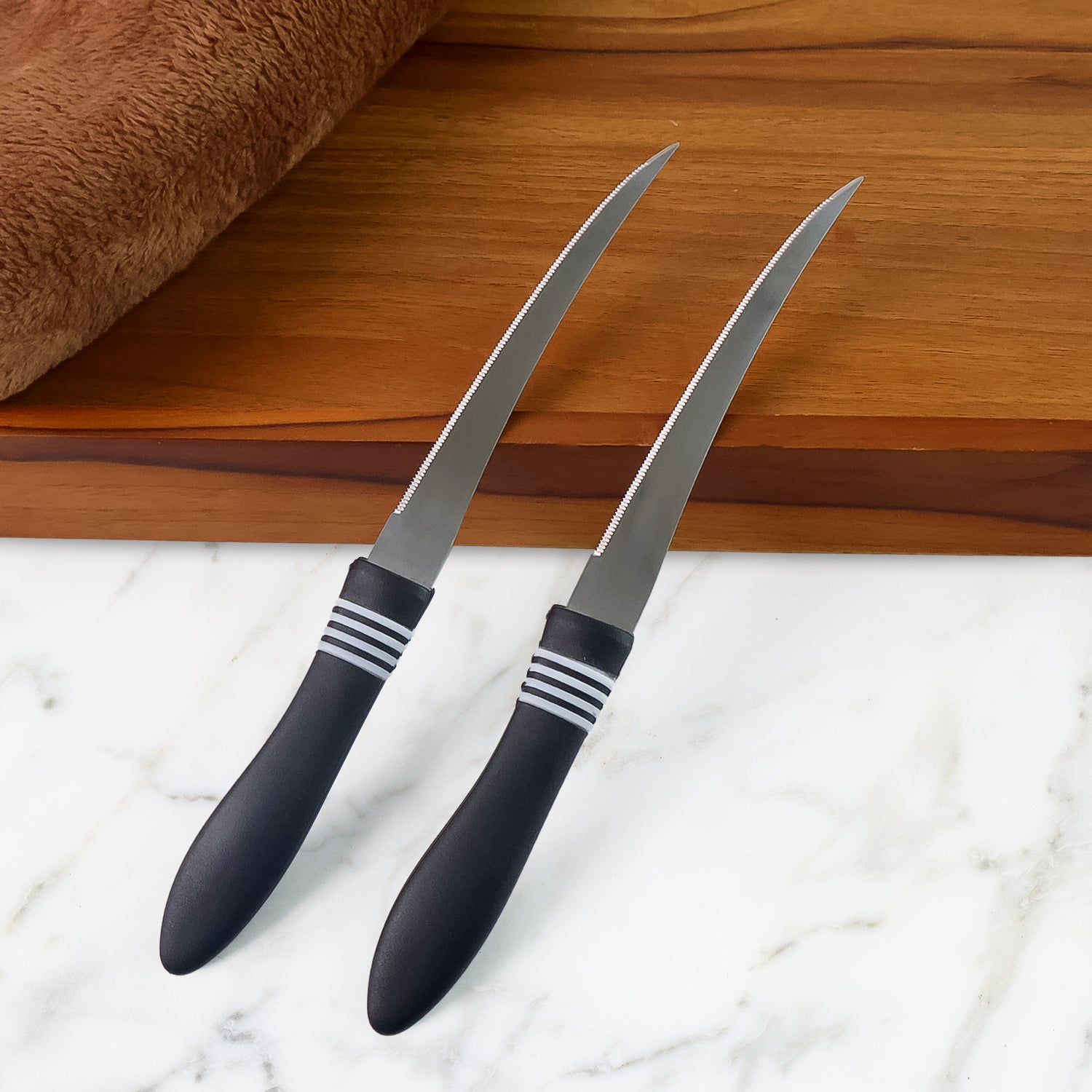 Premium curved serrated kitchen knife set