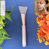 Silicone face mask applicator brush with flat head