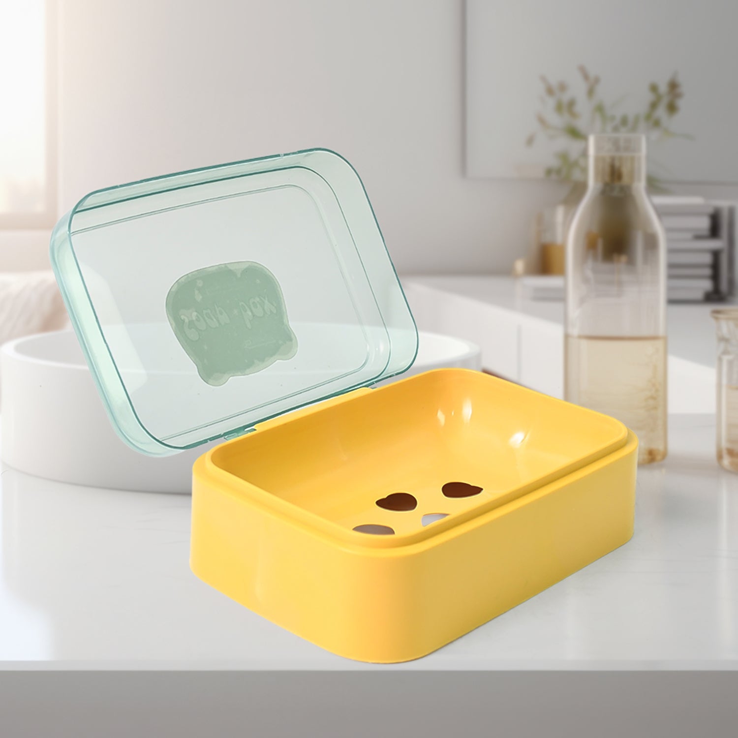 Portable plastic self-draining soap dish in mixed colors