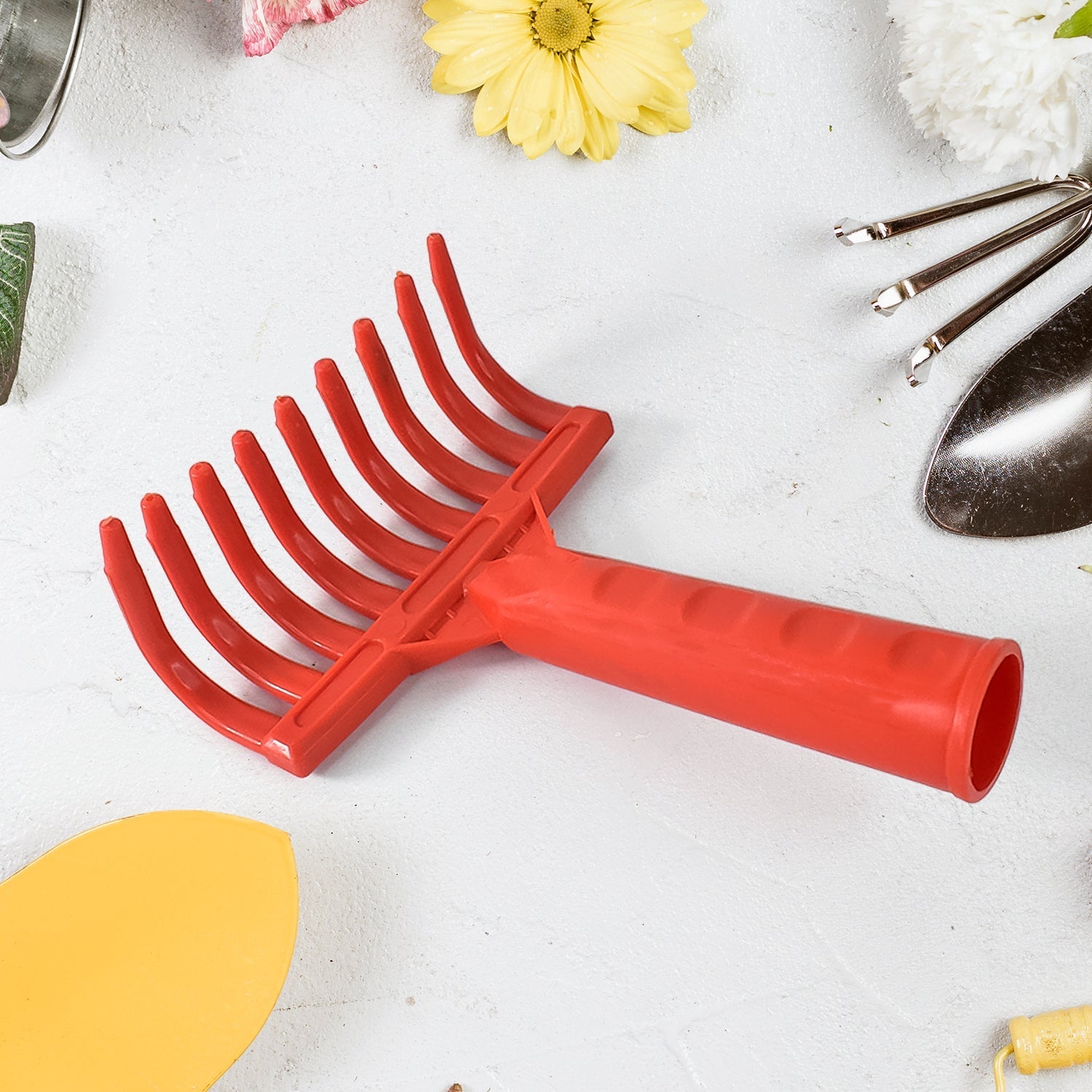 Ergonomic plastic garden hand rake
