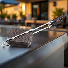 Apex Classic Crust Toaster angled view