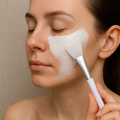 Clean skin applicator brush for facial masks