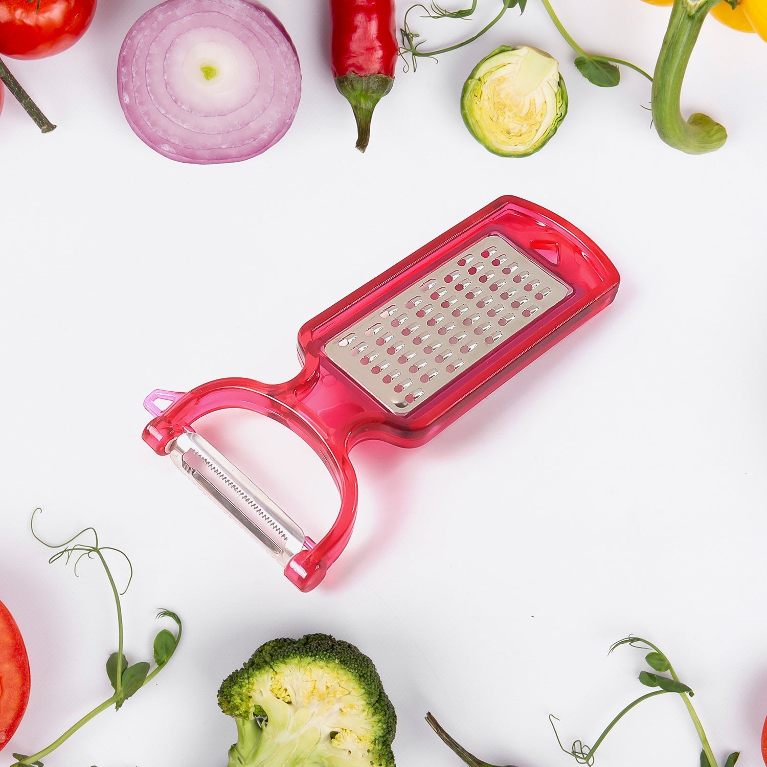 2-in-1 Kitchen Peeler & Grater peeling carrot
