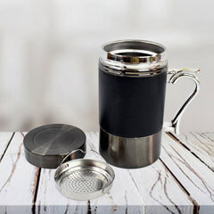 Various colored stainless steel water bottles