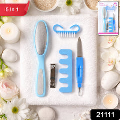 Pedicure grooming kit tools