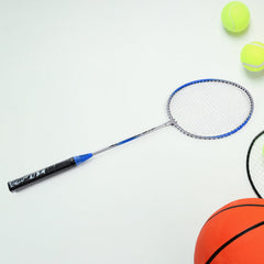 Nylon shuttlecocks included in the Konex badminton set