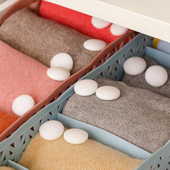 Premium Naphthalene Mothballs & Cupboard Deodorizer Tablets (1 Packet / 20 Gm)