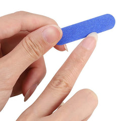 Manicure kit 7-in-1 detailed view of tools