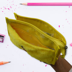 Organizer pouch for stationery on a desk