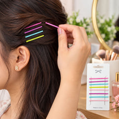 Hair pins colour detail