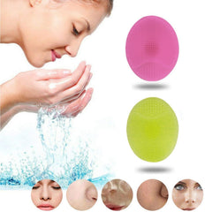 Facial exfoliation scrubbing brush