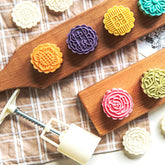 Mooncake Press Mold with 4 interchangeable floral stamps