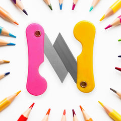 Sharp stainless steel blade of mini cutter knife