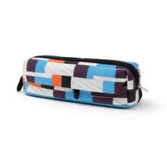 Close-up of pouch zipper