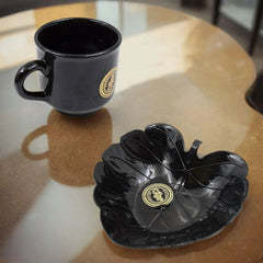 8-piece mug set featuring leaf-shaped serving bowls