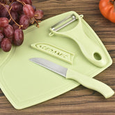 3-piece kitchen set with green plastic peeler and stainless steel knives