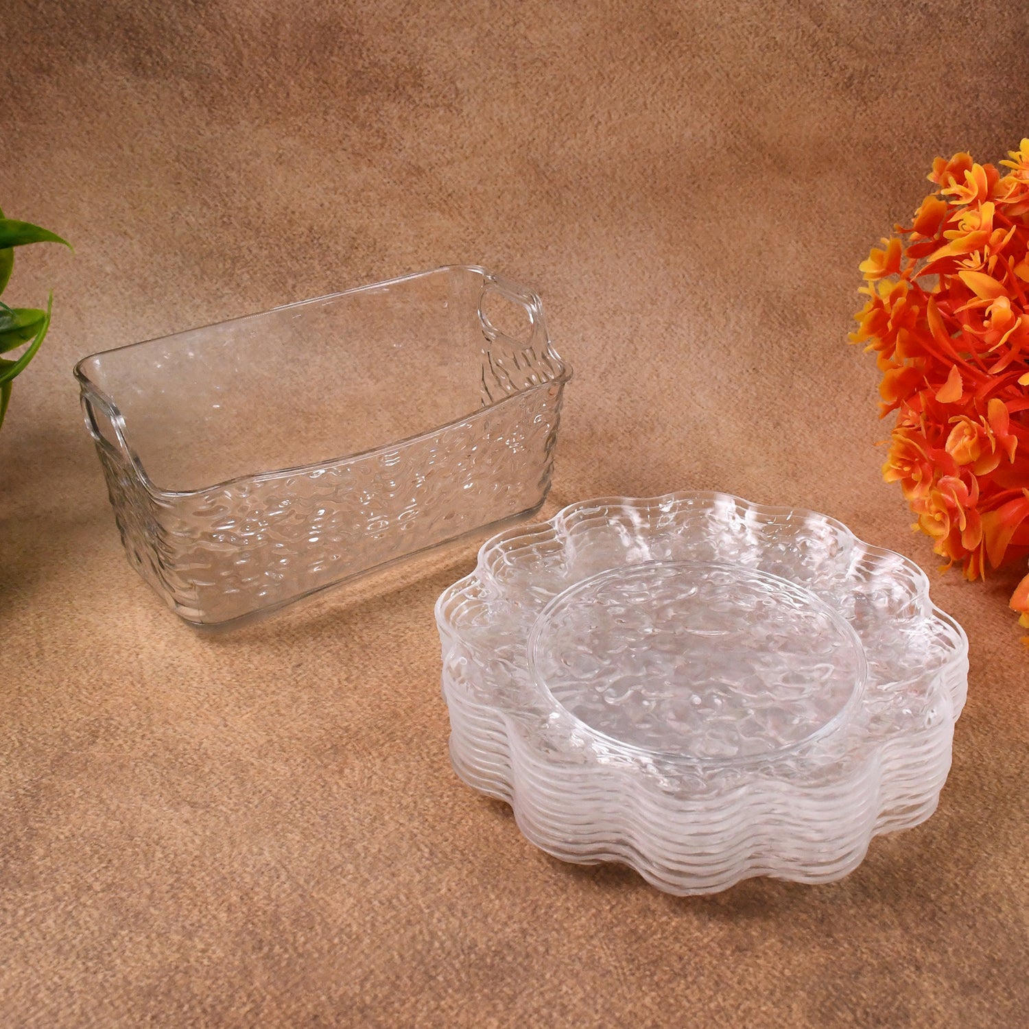 Plastic flower design dinner plates set