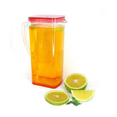 Clear 2000ml jug with secure lid for beverages