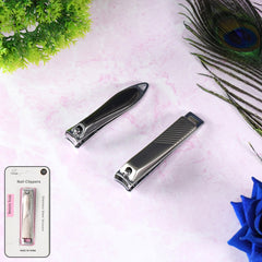 Side angle of folding nail clippers