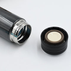 Portable stainless steel thermos