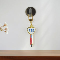 Snap chic acrylic and metal keychain