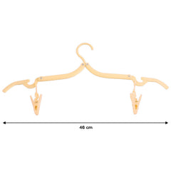 Dual clip hanger close-up