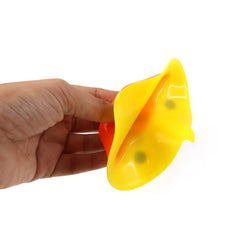 Kitchen clip for handling hot cookware