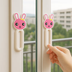 Sliding door handle installed on frame