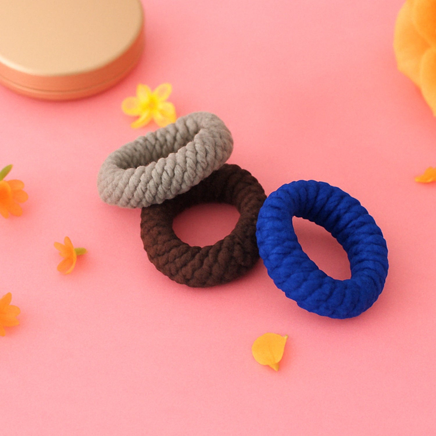Tyre shape multicolour hair rubber bands pack of 3