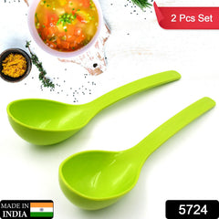 Black plastic ladles packed in box for kitchen use