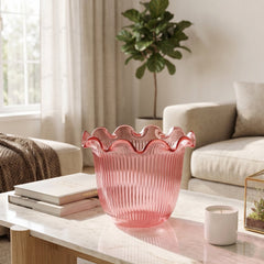 Ruffled planter design detail