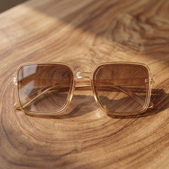 Gradient tinted lenses sunglasses