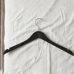 Cloth hanger wardrobe use