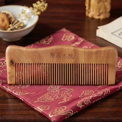 Wooden comb detail view