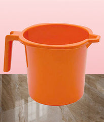 Bathroom plastic mug showing handle design
