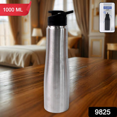 Stainless Steel Vacuum-Insulated Water Bottle outdoor use