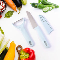 Compact cutting board for food preparation