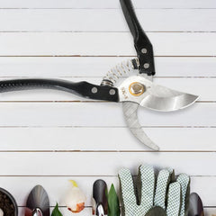 Ergonomic handles and non-slip grip on garden shears