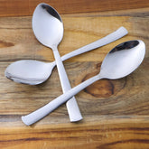 Spoon set with smooth oval bowls and comfort handles