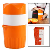 Manual handheld citrus juicer with handle