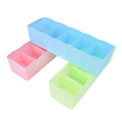 Compact 5 compartment organizer for socks and undergarments
