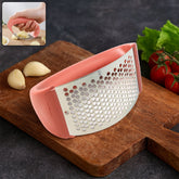 Supermom Garlic Press crusher with curved ergonomic handle