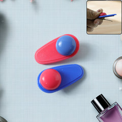 Close-up of Rounded Accent Snap Hair Clip