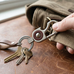 Heavy Duty Metal Key Holder with Secure Lock Keychain (1 Pc)