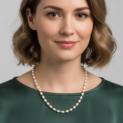 Festive gold pearl necklace