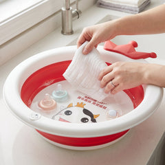 Baby bathtub folded flat for easy storage