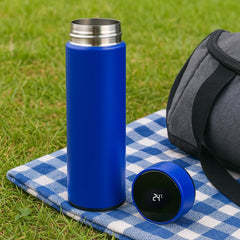 Blue insulated water bottle for backpackers and travellers